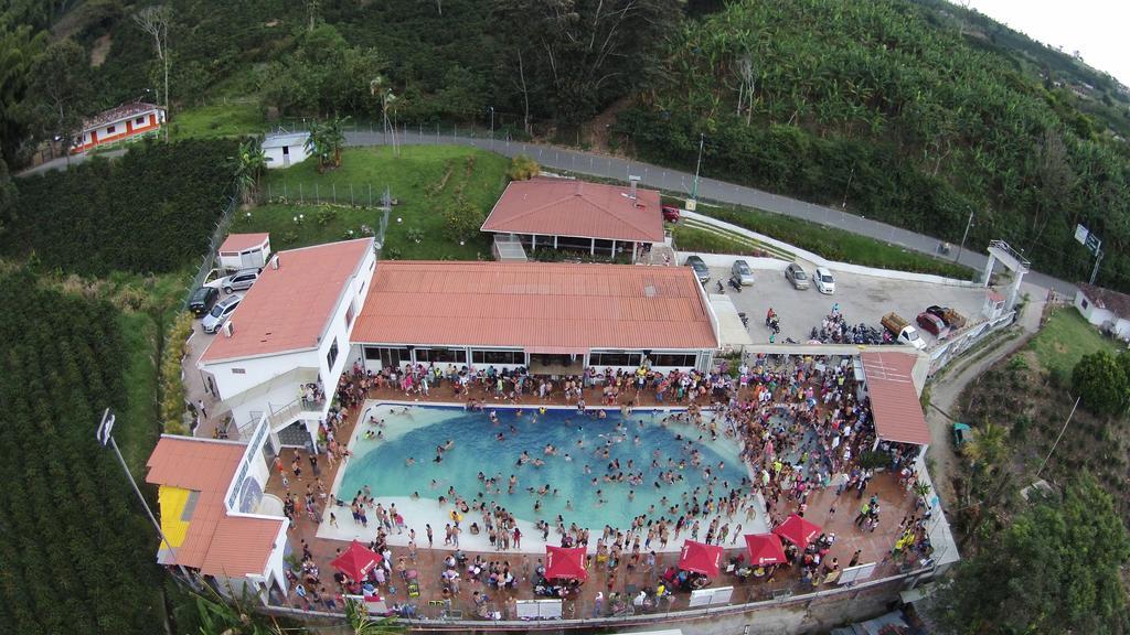 Sky Club Eco Hotel Belen de Umbria Exterior foto